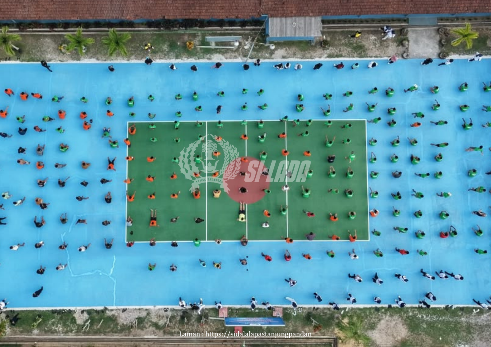 Tingkatkan Kebugaran Warga Binaan, Kalapas Tanjungpandan Resmikan Lapangan Baru